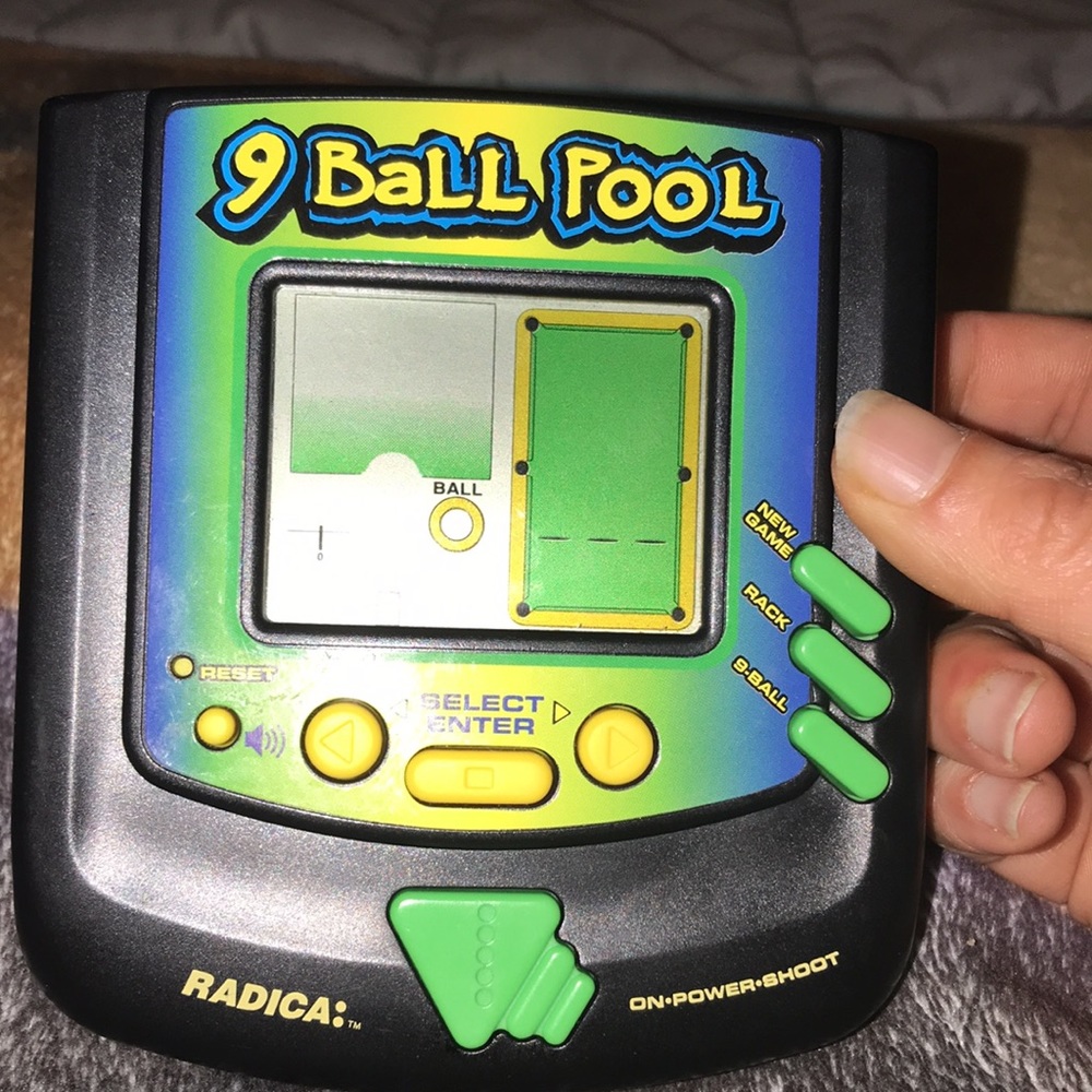 9 ball pool handheld console by Radica video game vintage